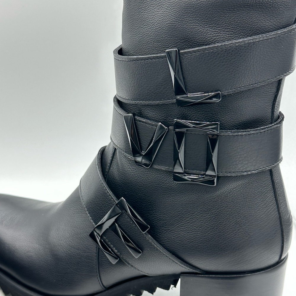 Black boot - Picture 8 of 8
